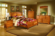 Laurel Heights Bedroom Set in Oak Finish