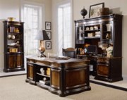 Preston Ridge Hutch