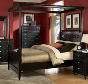 Straford Canopy Bed