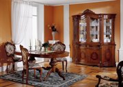 Regina Traditional Dining Set