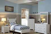 Morelle Youth Low Post Bedroom Set White