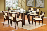 Leann Dining Room Set